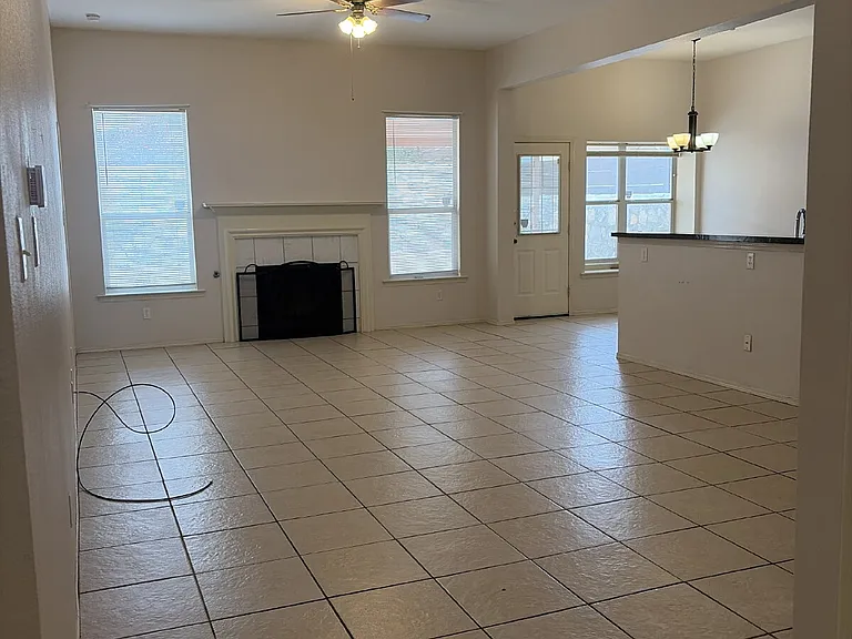 12073 El Greco Cir — Photo 17
