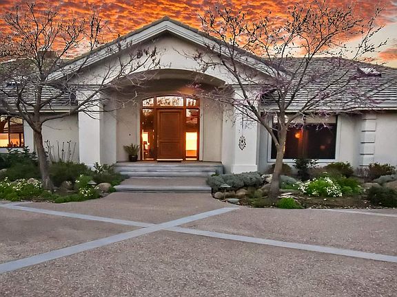 4th image of 22416 Lakeview Hts