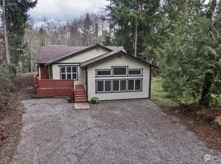 8523 Salal Dr, Anderson Island, WA 98303