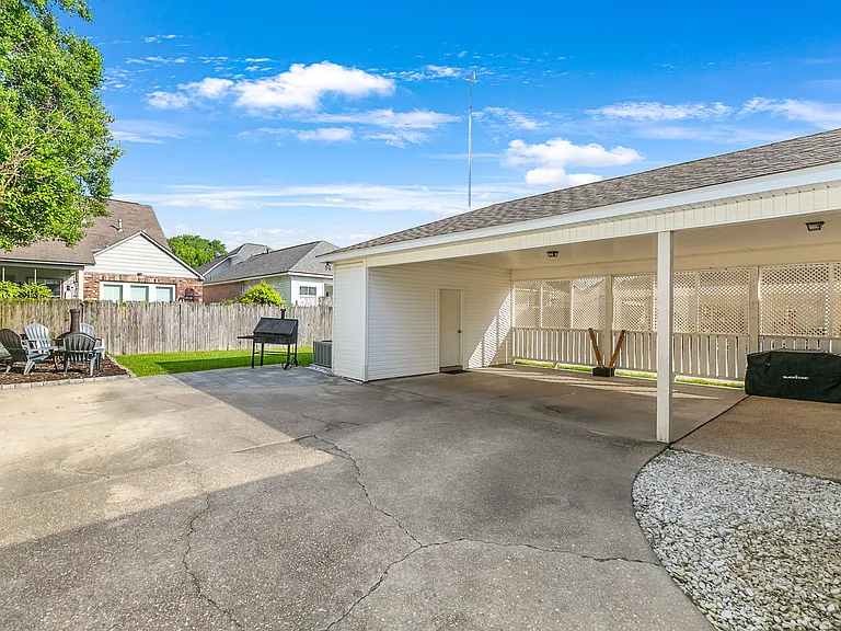 1463 Patrick Dr — Photo 14