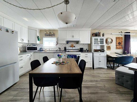 3rd image of 5301 2nd St #62