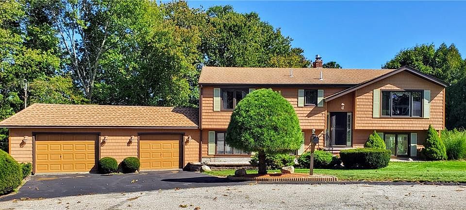 1st image of 3 Balsam Ct