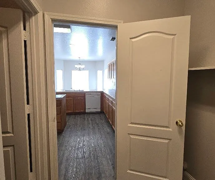 4726 N Erie Ave — Photo 15