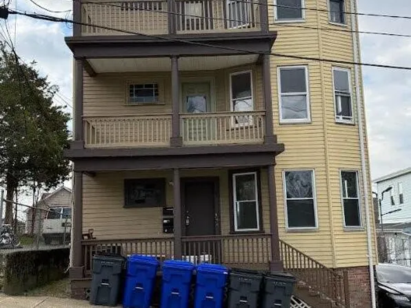5 Peter St APT 1, Providence, RI 02904