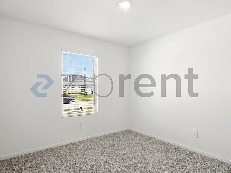 3004 Fall Gold Ln — Photo 7