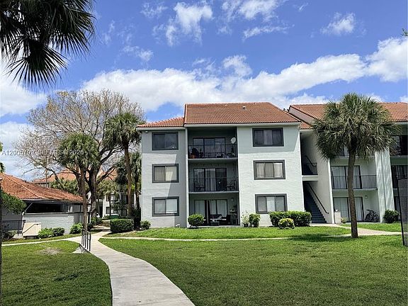 3rd image of 9250 W Atlantic Blvd APT 936