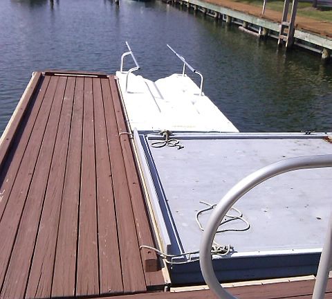 4th image of 710 Oyster Cove Dr