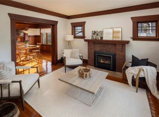 939 Cowichan St, Victoria, BC