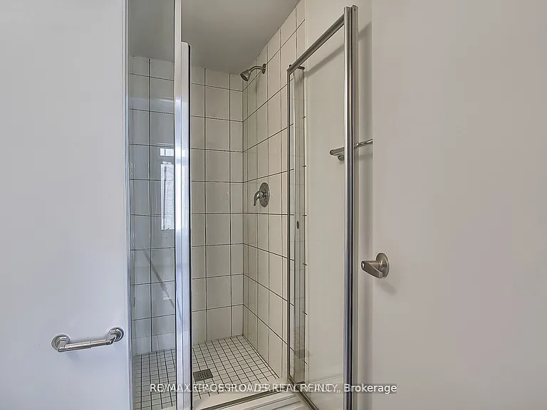 98 Bartley Dr — Photo 21