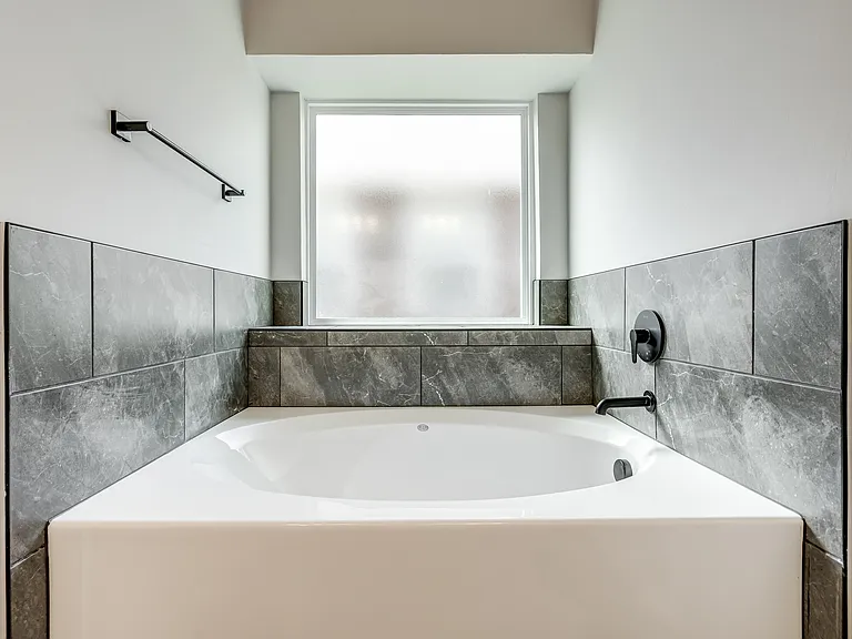 14105 Giverny Ave — Photo 15