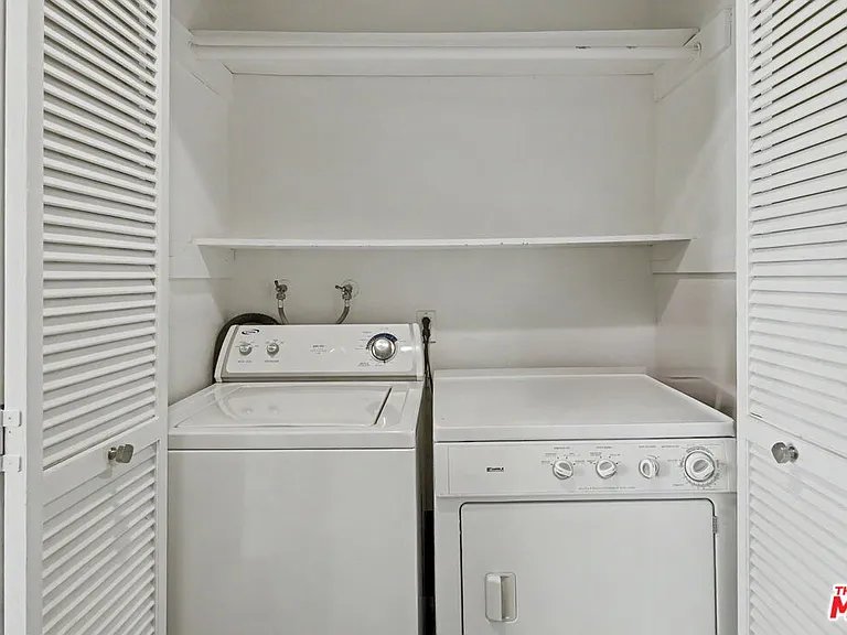 1242 Berkeley St #10 — Photo 13