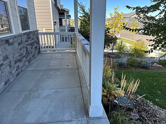 Front deck with