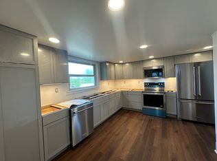 49 Waterfall Rd, Chester Gap, VA 22623