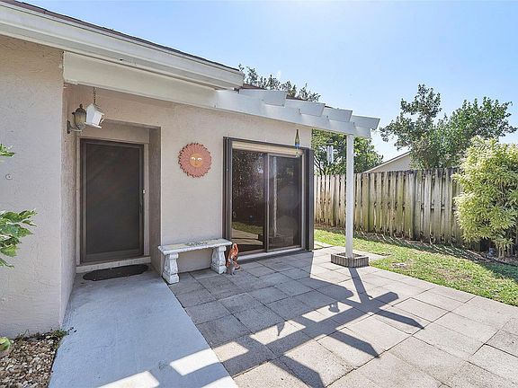 4th image of 5020 E Lakes Drive #5020