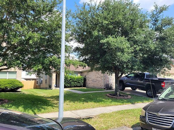 3rd image of 19430 Remington Bend Dr