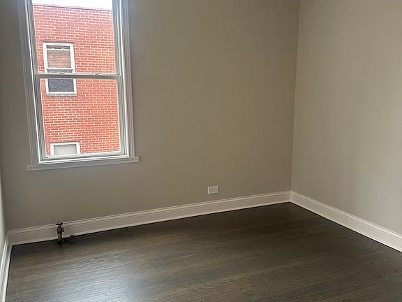 5th image of 2451 N Kilpatrick Ave #1