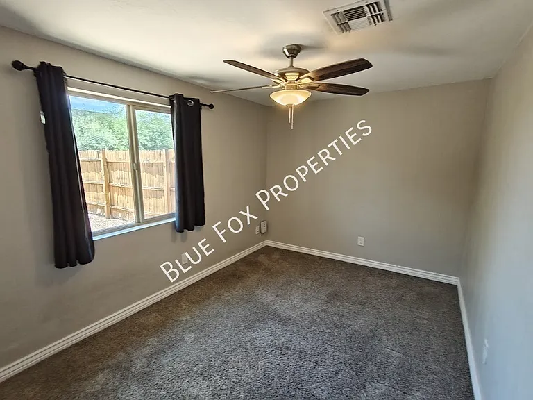 619 S Highland Ave — Photo 38