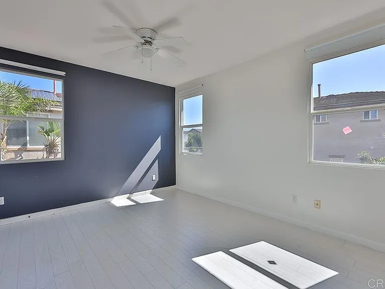 1046 Strawberry Creek St — Photo 15