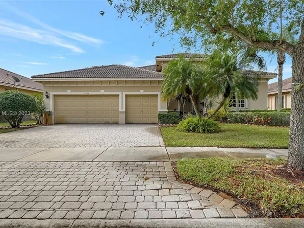 19220 SW 62nd St, Fort Lauderdale, FL 33332