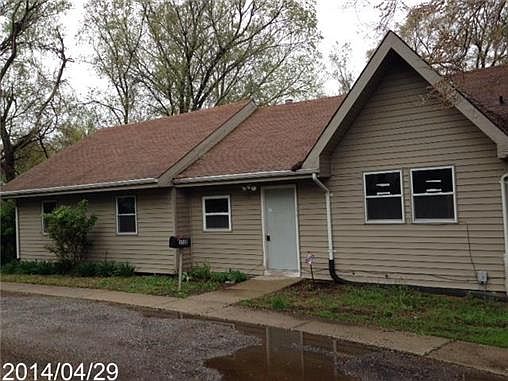 1st image of 3720 N 67th St