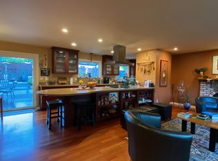 1583 Schaeffer Rd, Sebastopol, CA 95472