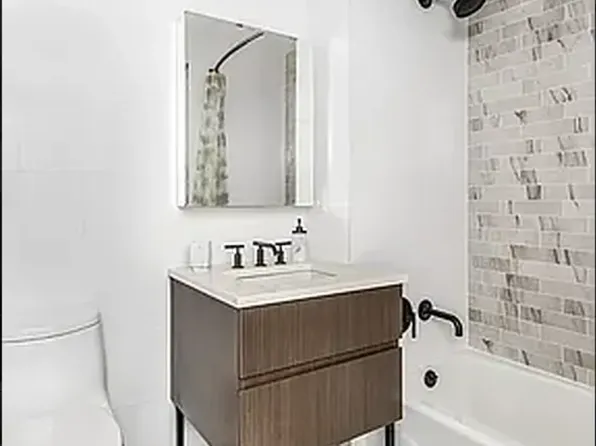 1941 Coney Is Avenue image 6 of 14