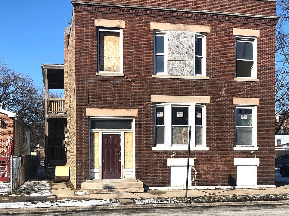 2nd image of 7052 S Laflin St