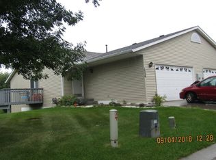 1230 Primrose Ln, Waconia, MN 55387