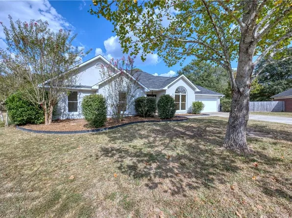 6734 Highridge Dr, Columbus, GA 31904