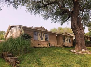 1643 Spring Lake Dr, Mesquite, TX 75149