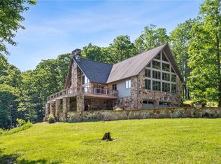 192 Fayette Springs Rd, Chalkhill, PA 15421