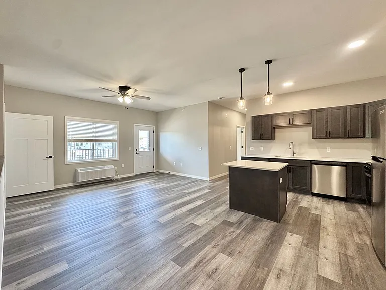 767 Meridian St — Photo 31