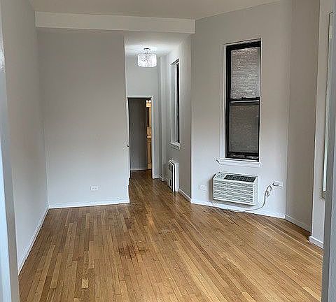 3rd image of 76 Irving Pl APT 4C
