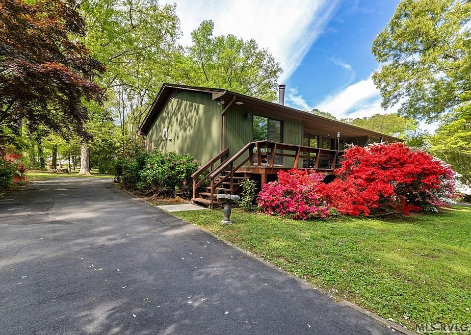 1st image of 237 Parkway Dr