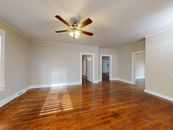 5th image of 926 Stokes St