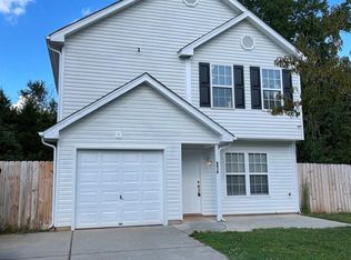 8714 Brookstead Meadow Ct, Charlotte, NC 28215