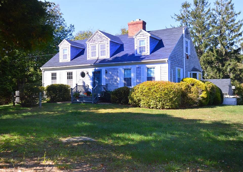 1st image of 15 Maple Dr