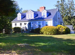 15 Maple Dr, South Kingstown, RI 02879