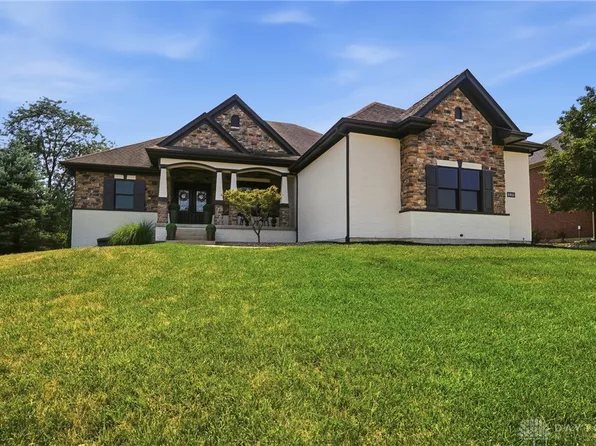 2611 Patrick Henry Dr, Dayton, OH 45434