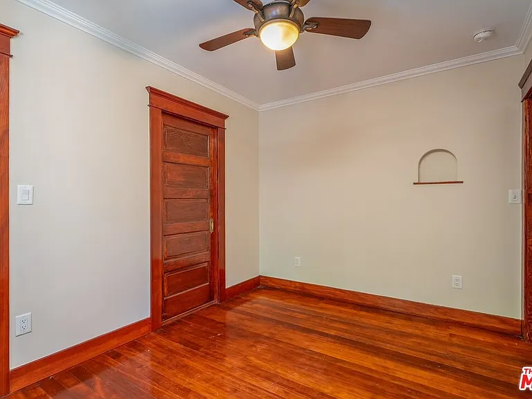 4253 Fountain Ave — Photo 38