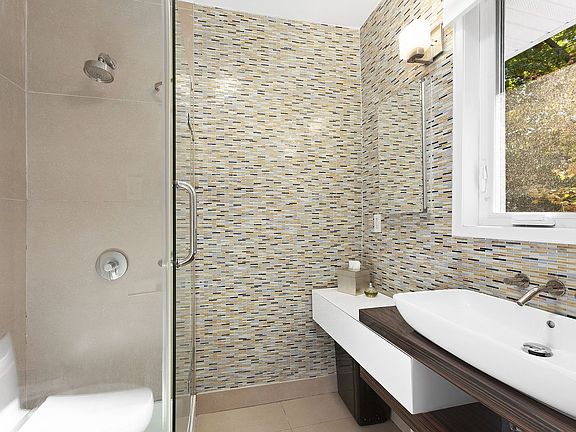 5th image of 4601 Henry Hudson Pkwy #B6
