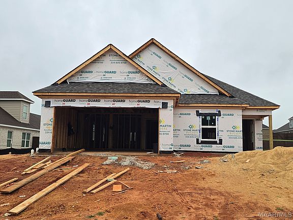 2nd image of 954 Pearl Dr