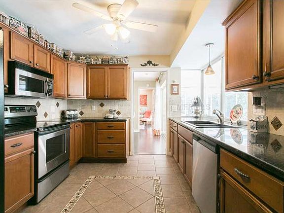 3rd image of 4251 14th Ln NE