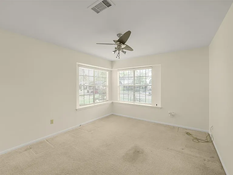 7818 Kleingreen Ln — Photo 31