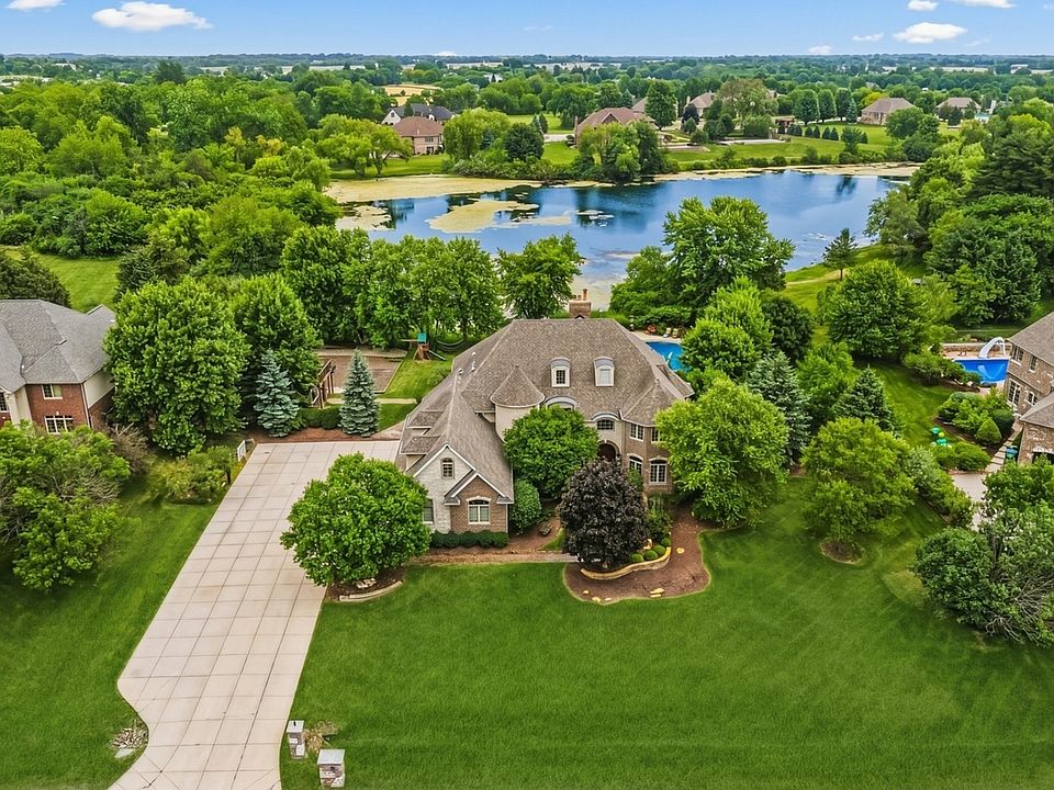 1st image of 17949 S Crystal Lake Dr