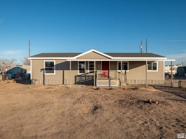 2900 Tonopah St, Silver Springs, NV 89429