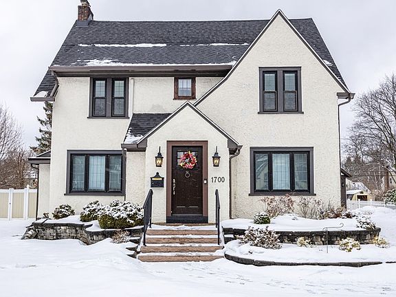 3rd image of 1700 Winton Rd N