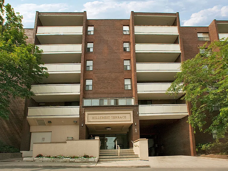 1 Clark St — Photo 1