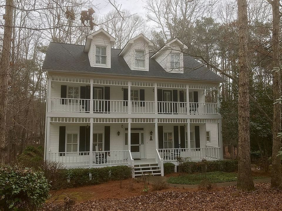 2nd image of 583 Leah Dr