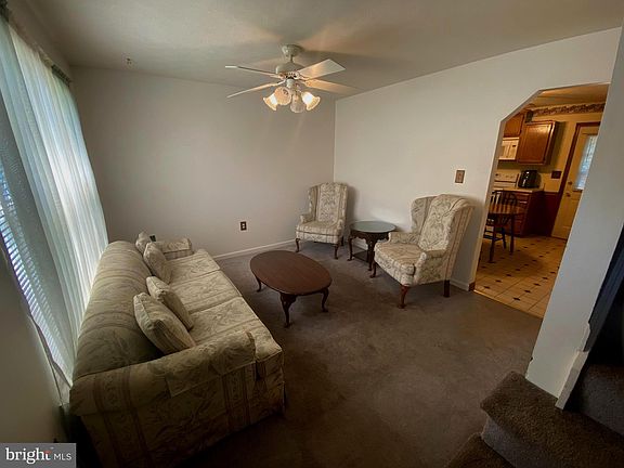 4th image of 29608 Jennifer Dr